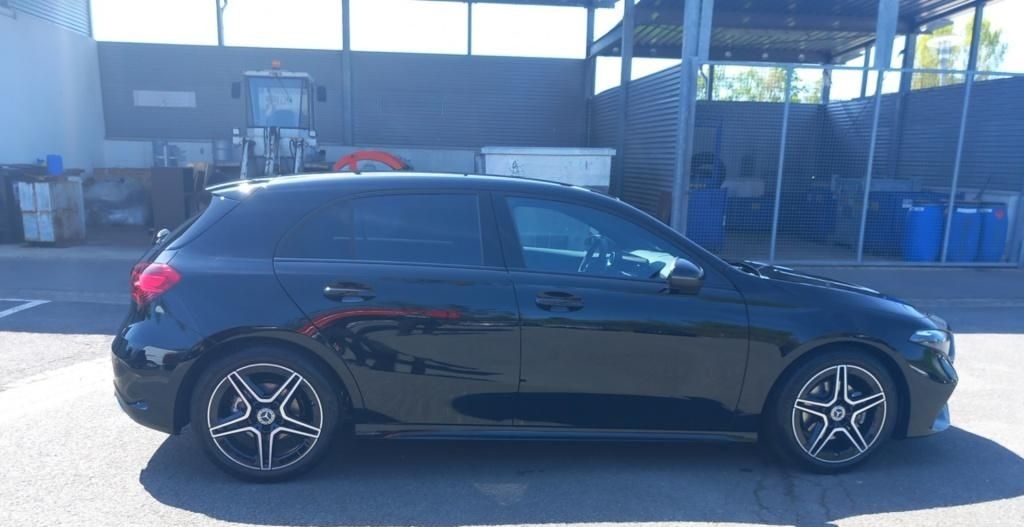 Mercedes-Benz A 180 Kompaktlimousine AMG Line*Night Paket*LED foto 17