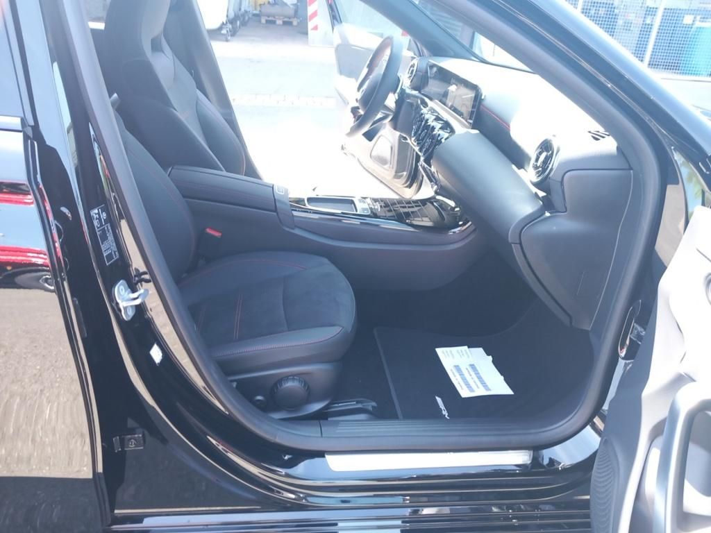 Mercedes-Benz A 180 Kompaktlimousine AMG Line*Night Paket*LED foto 18
