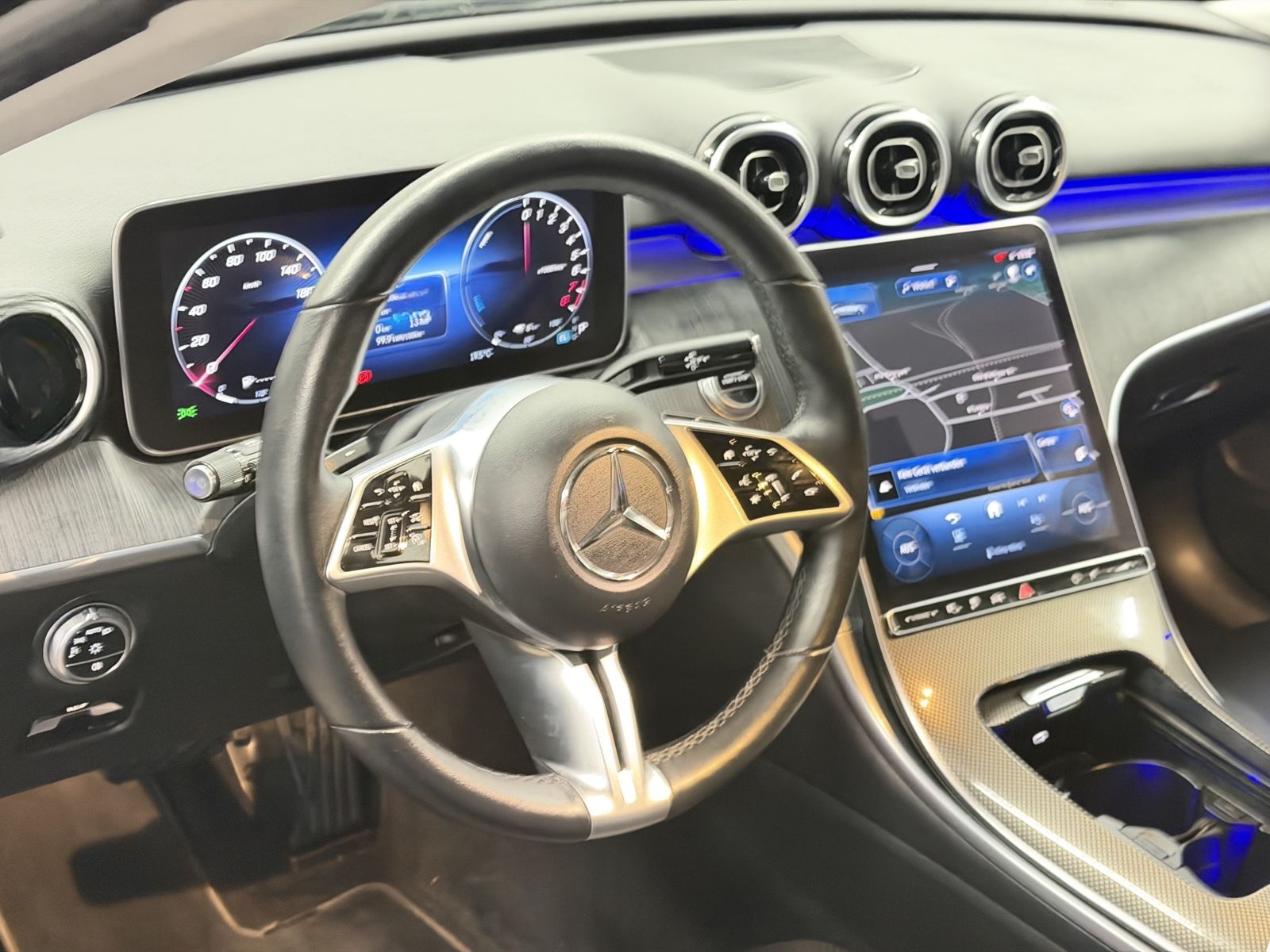 Mercedes-Benz C 300 e T 9G-TRONIC Avantgarde | DISTRONIC PLUS foto 16