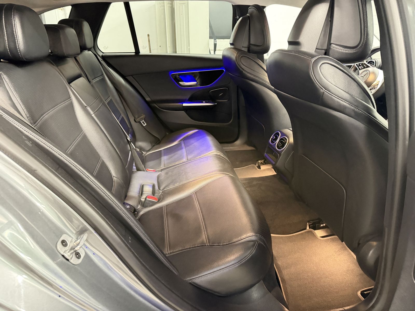 Mercedes-Benz C 300 e T 9G-TRONIC Avantgarde | DISTRONIC PLUS foto 18