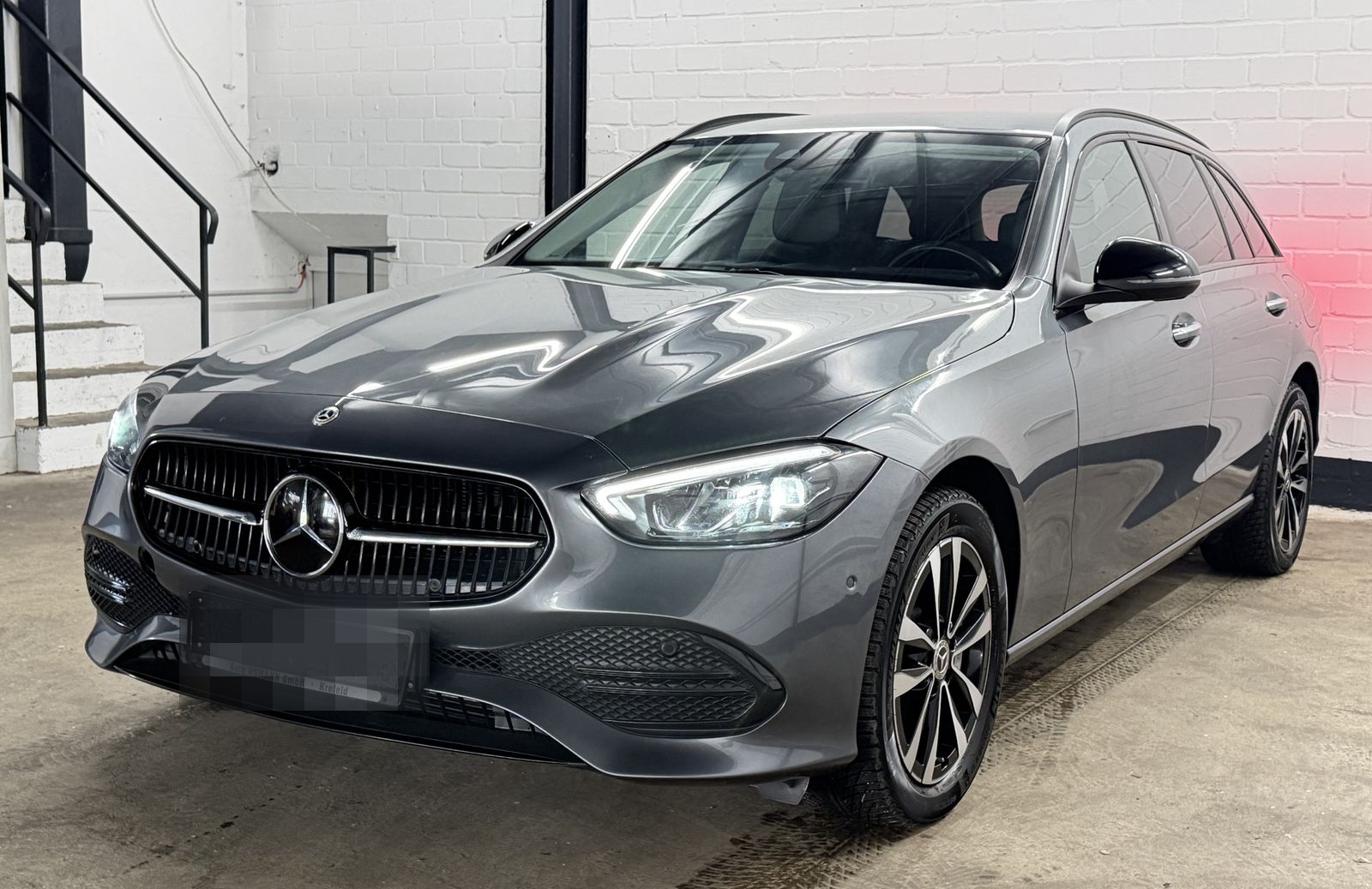 Mercedes-Benz C 300 e T 9G-TRONIC Avantgarde | DISTRONIC PLUS foto 4