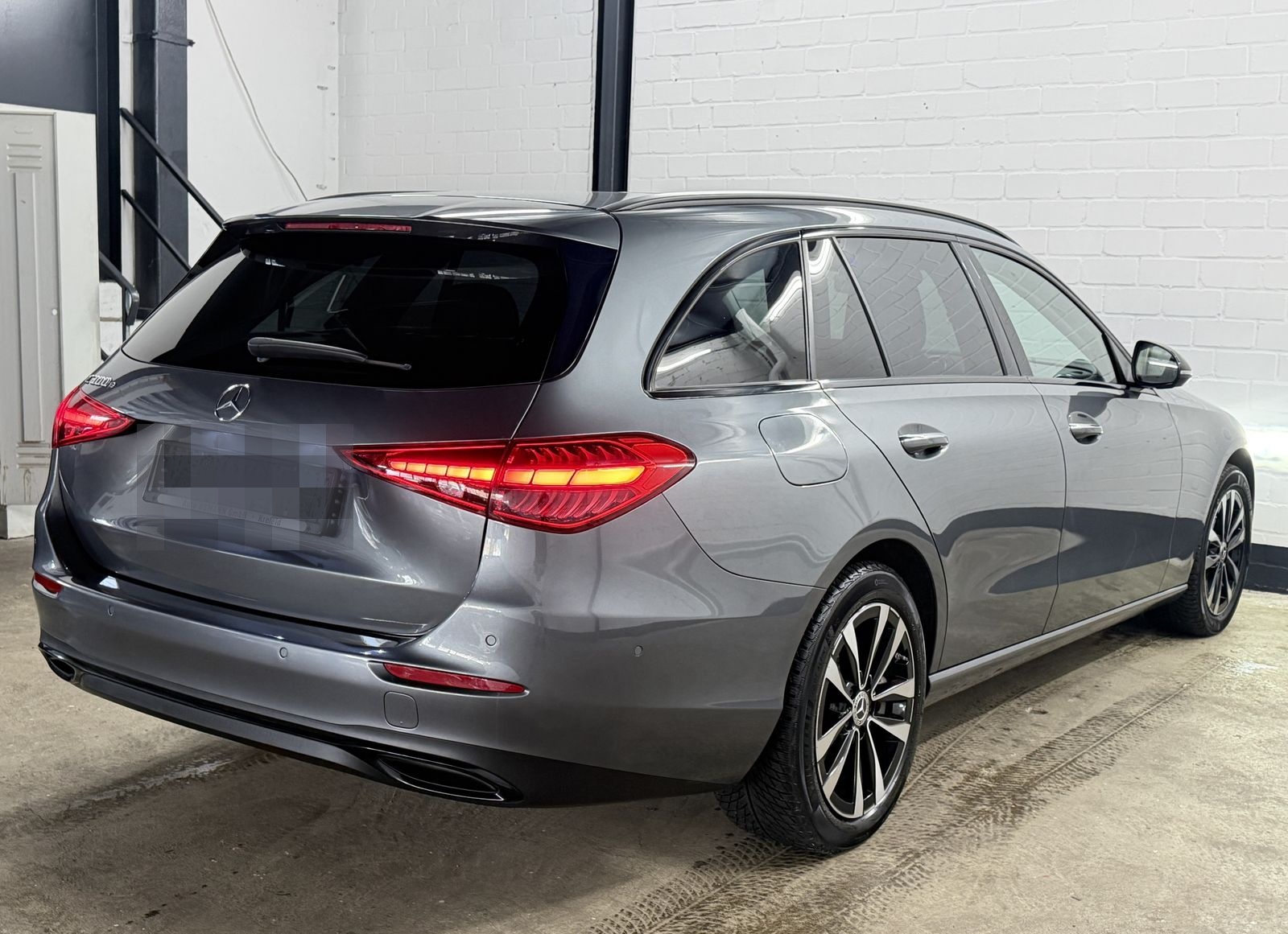 Mercedes-Benz C 300 e T 9G-TRONIC Avantgarde | DISTRONIC PLUS foto 7