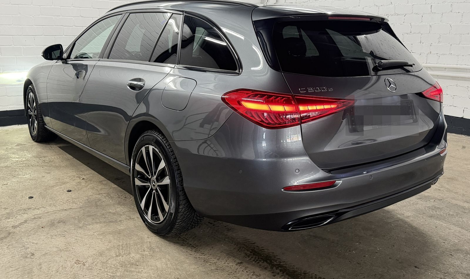 Mercedes-Benz C 300 e T 9G-TRONIC Avantgarde | DISTRONIC PLUS foto 8