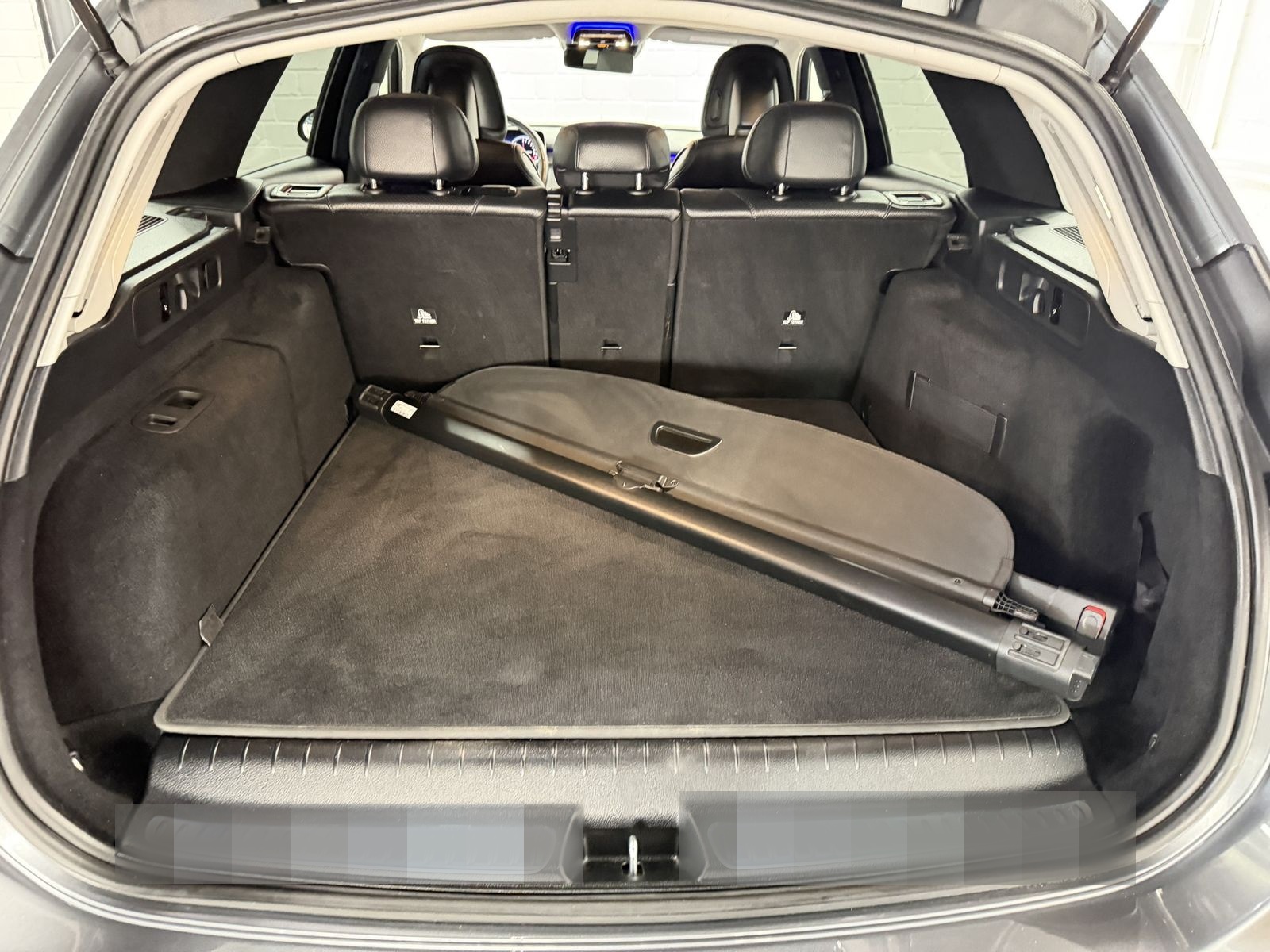 Mercedes-Benz C 300 e T 9G-TRONIC Avantgarde | DISTRONIC PLUS foto 10