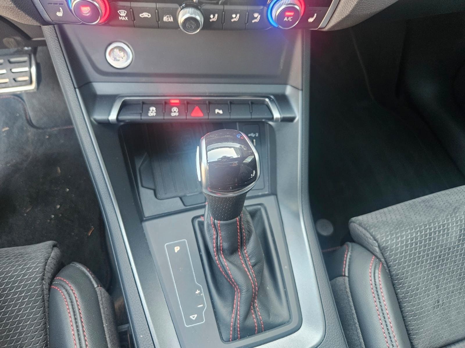 Audi Q3 Sportback 40 TDI qu S line EDITION FULL foto 11