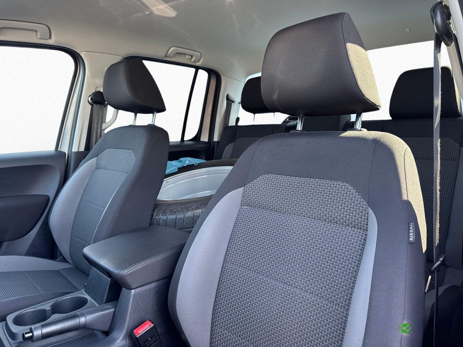 Volkswagen Amarok DoubleCab Comfortline 3.0 TDI V6 AHK NAVI foto 8