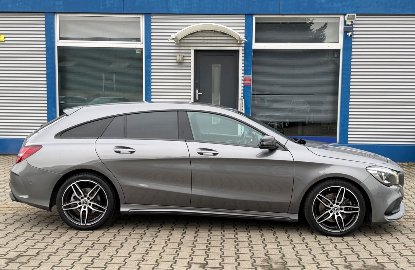 Mercedes-Benz CLA 220d SB*AMG*NIGHT*LED*T-LEDER*NAV*PDC*ACC* foto 4