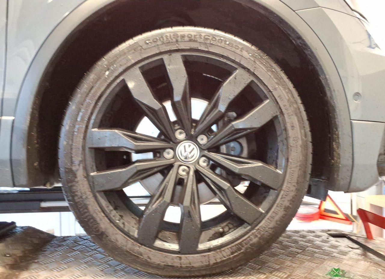 Volkswagen Tiguan Allspace 2.0TDI R-Line 4x4 DSG LED ACC AH foto 10
