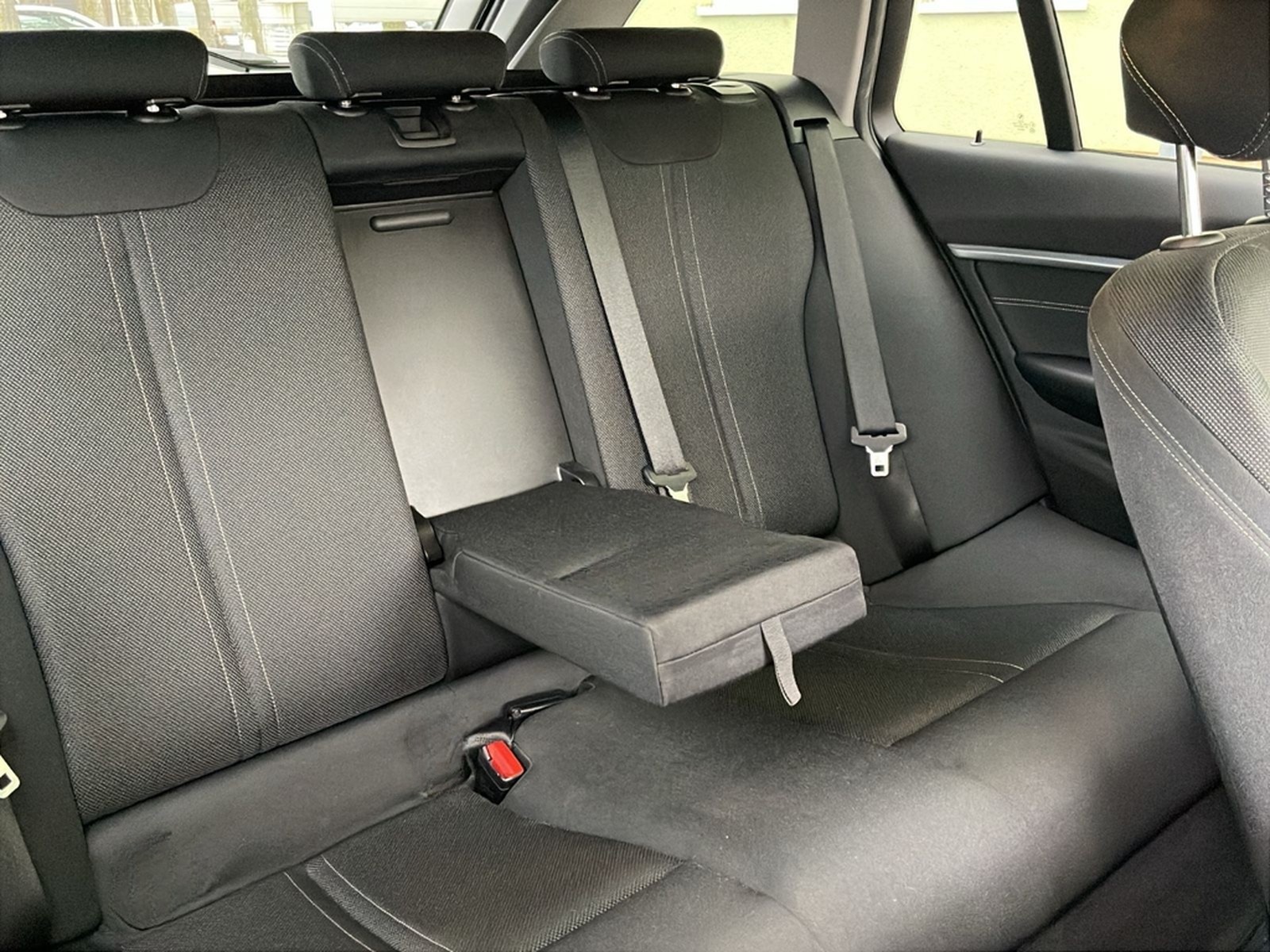 BMW 340 i TOURING SPORT AUTOMAT. SCHECKHEFT GARANTIE foto 23
