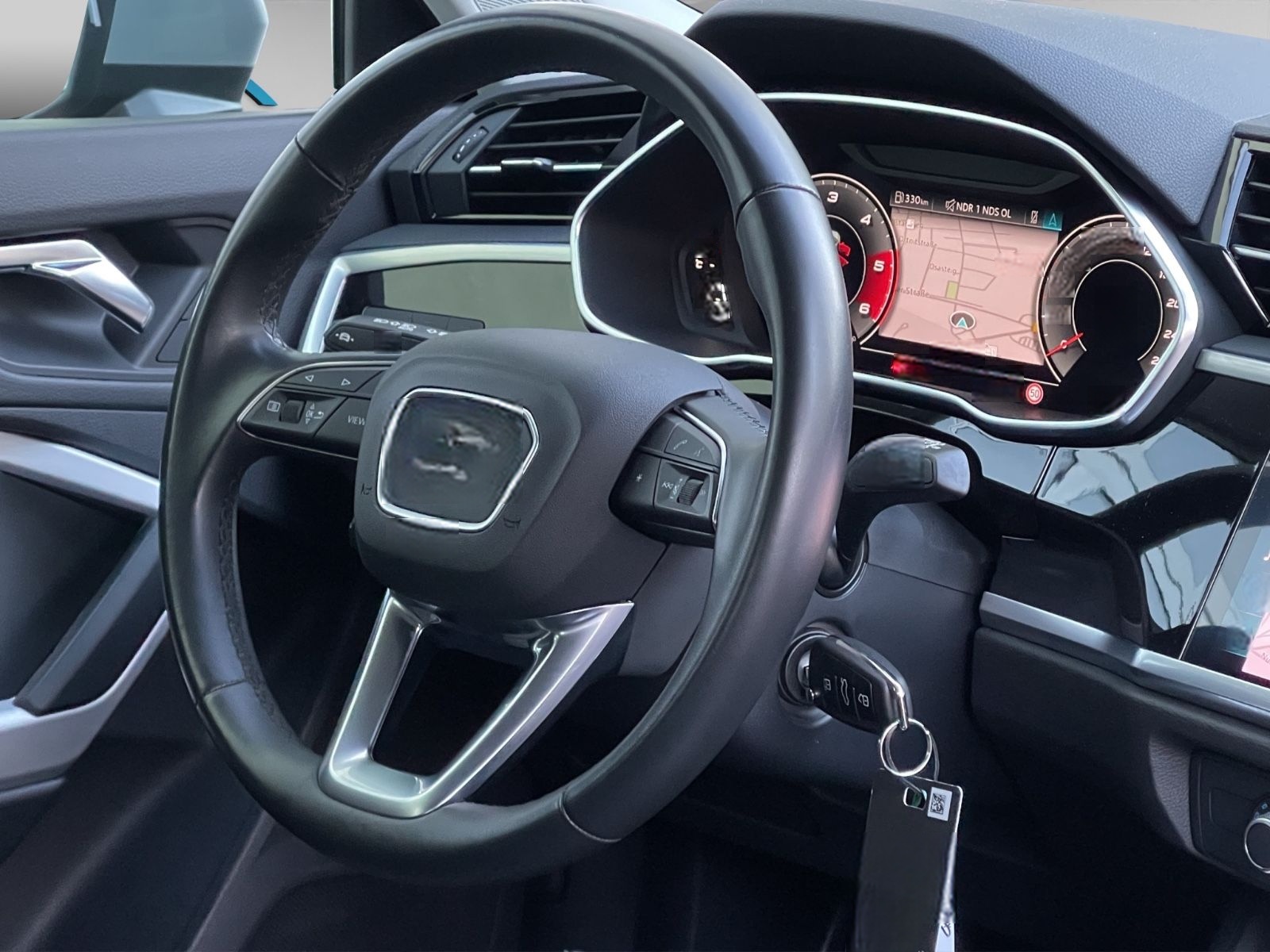 Audi Q3 35 2,0 TDI AUTOM. NAVI LED VIRTUAL GARANTIE foto 18