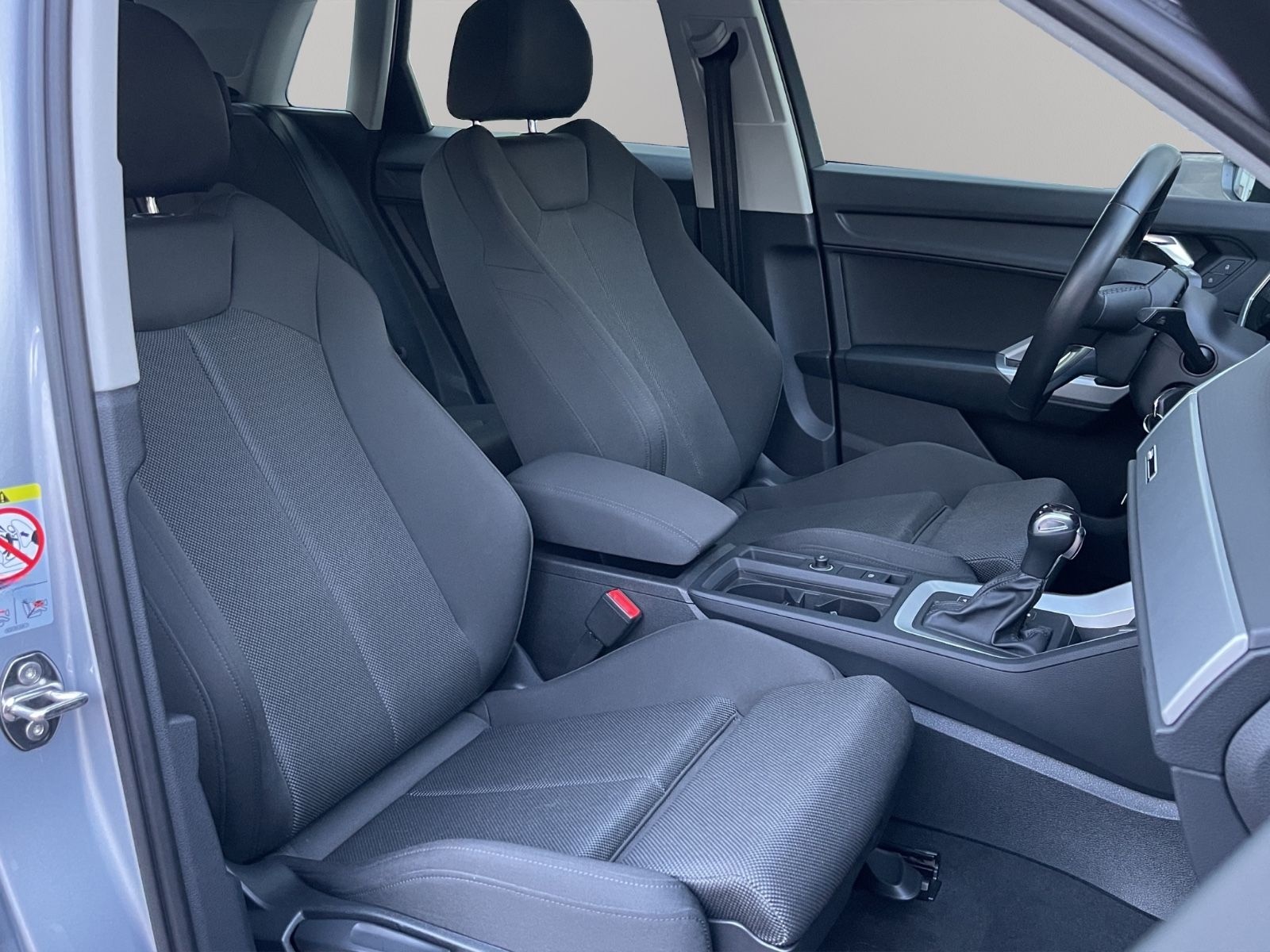 Audi Q3 35 2,0 TDI AUTOM. NAVI LED VIRTUAL GARANTIE foto 21