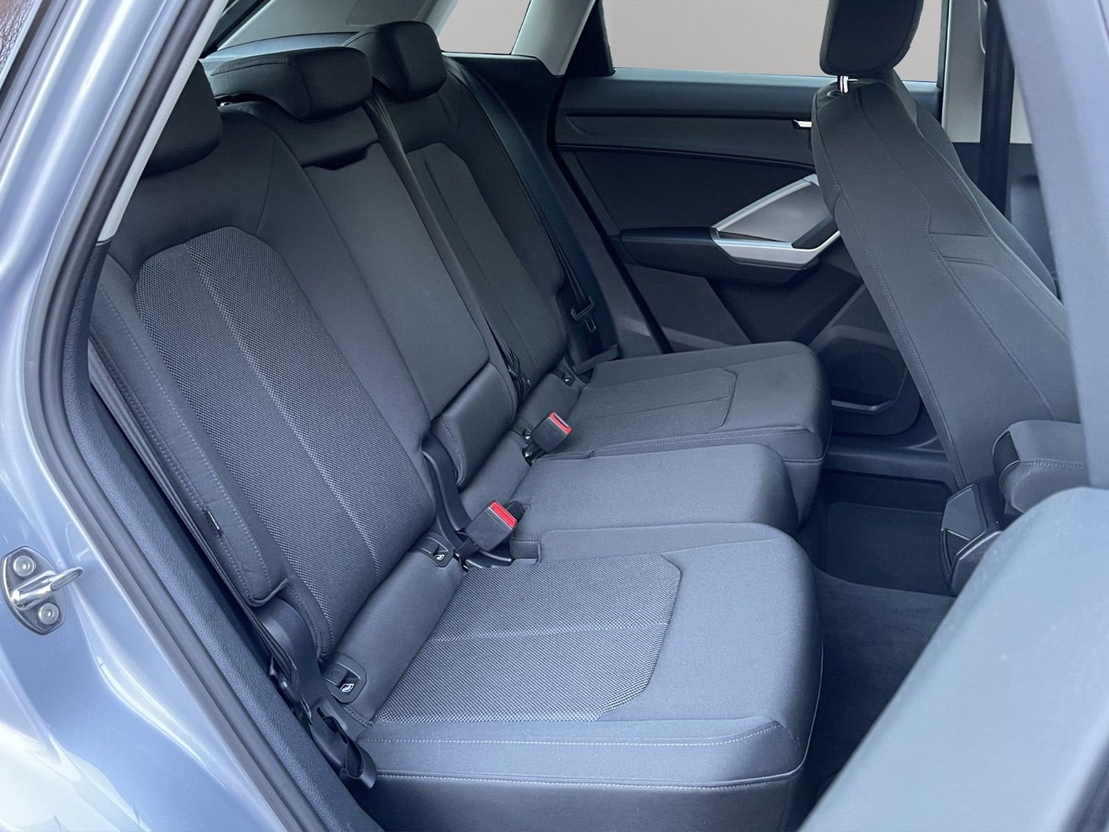 Audi Q3 35 2,0 TDI AUTOM. NAVI LED VIRTUAL GARANTIE foto 23