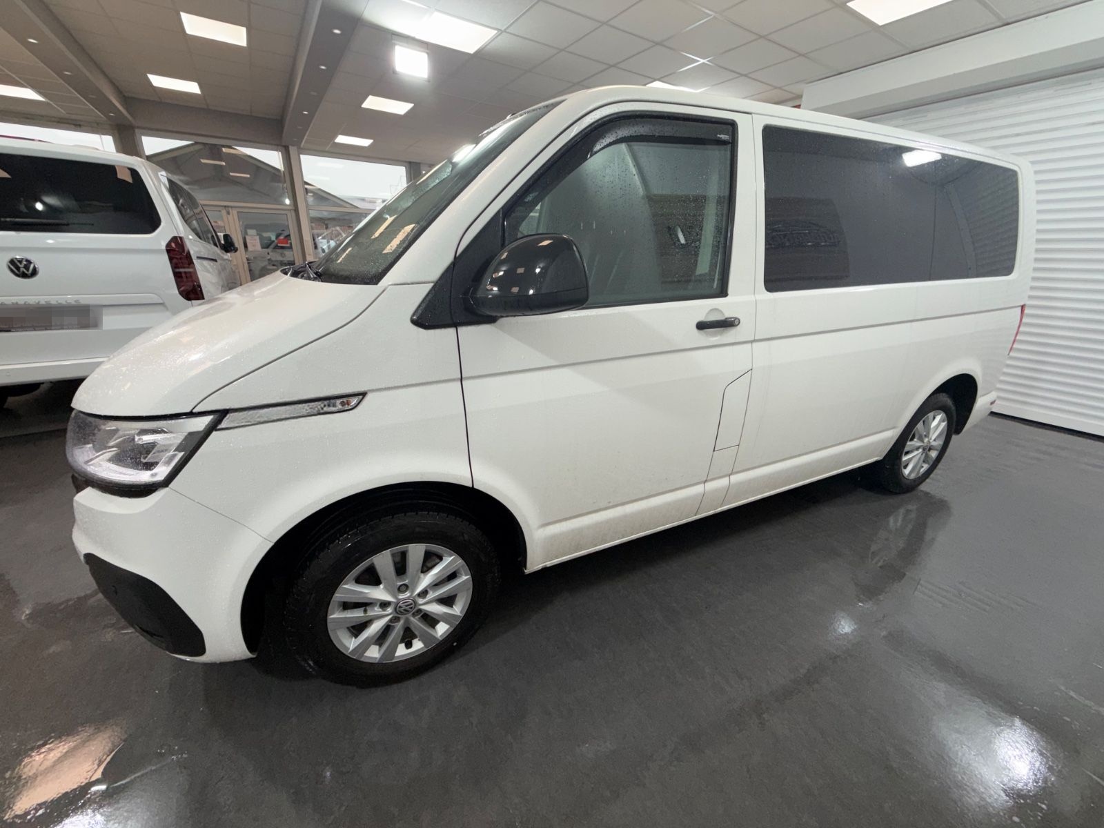 Volkswagen T6.1 Multivan Trendline FWD/Navi/Led/Kamera/PDC foto 7