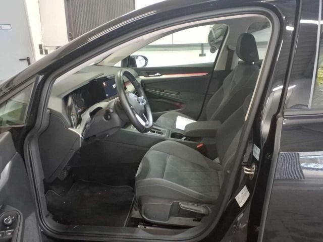 Volkswagen Golf 1,5eTSI DSG Life Pano LED Navi foto 4