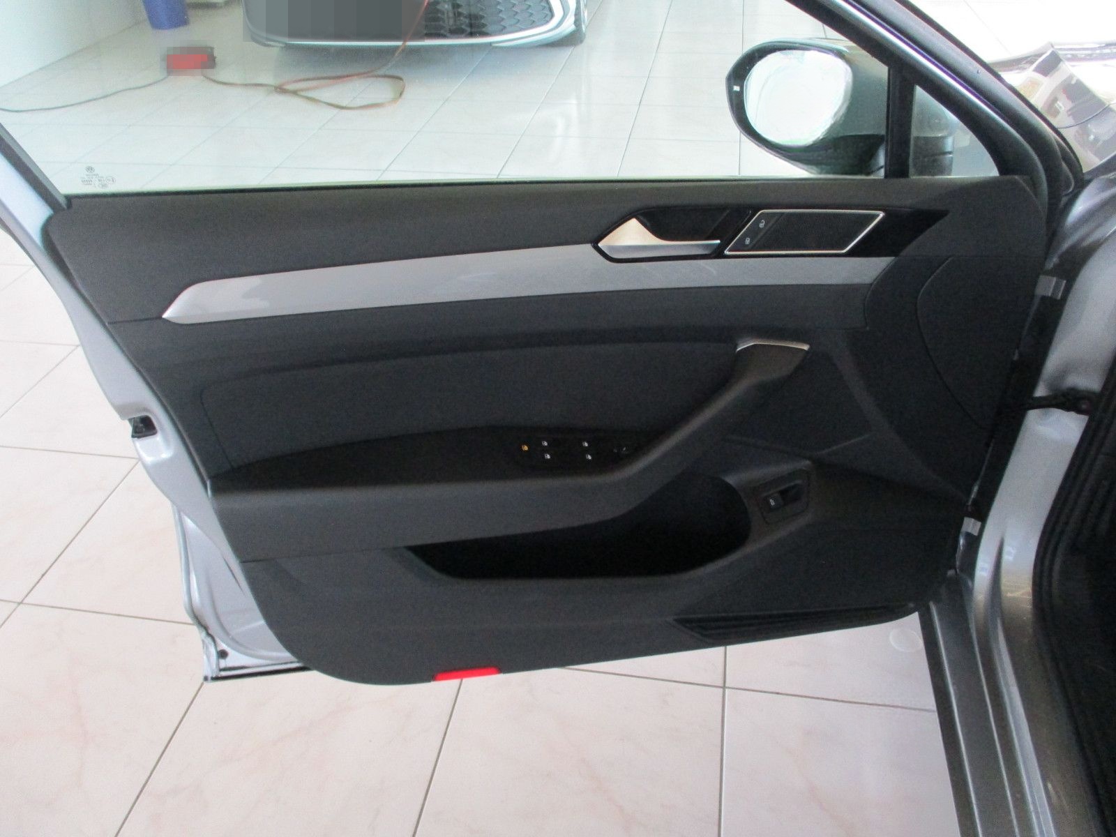 Volkswagen Passat Variant Business 1,5 TSI DSG /AHZV Navi foto 4