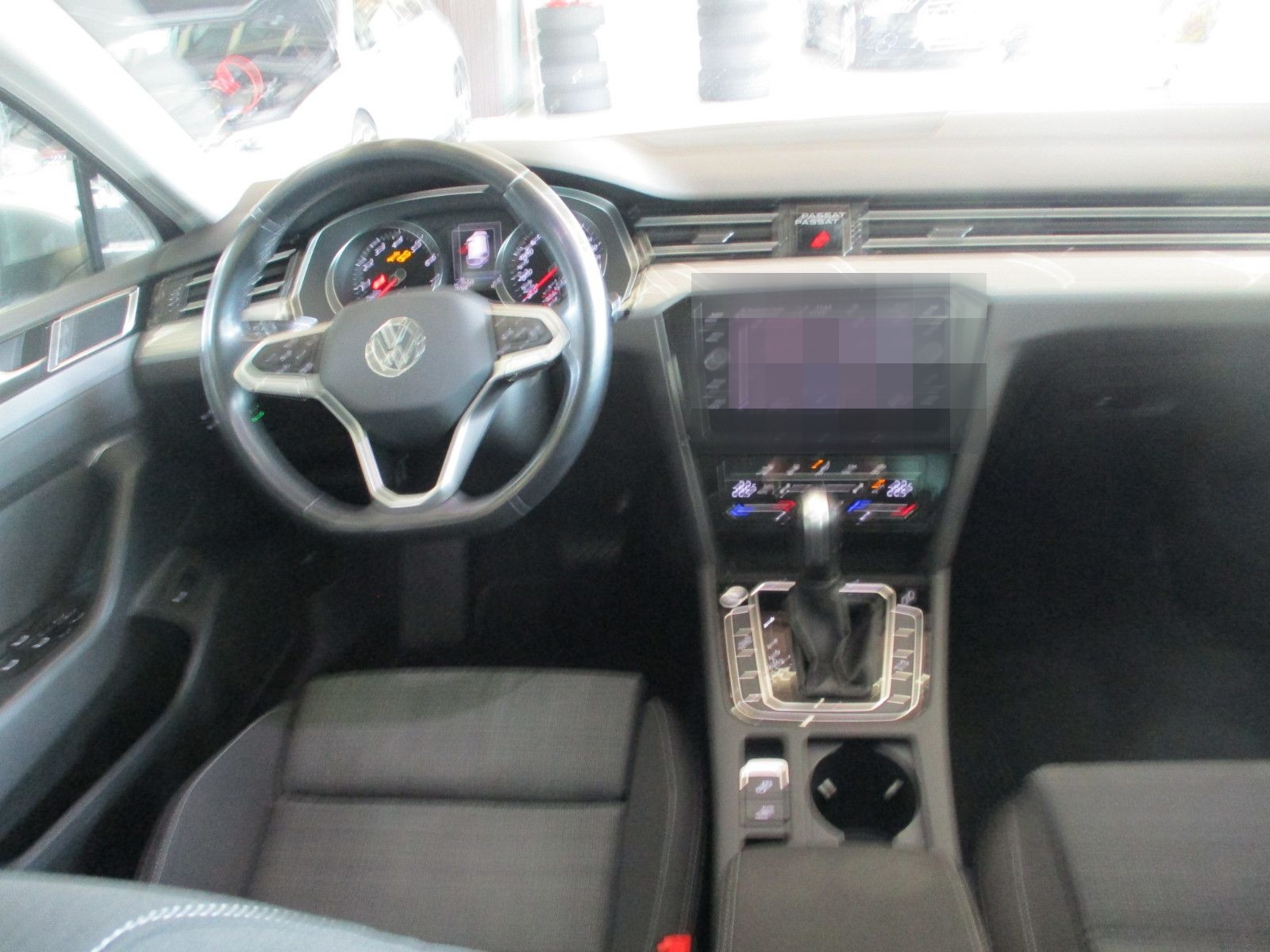 Volkswagen Passat Variant Business 1,5 TSI DSG /AHZV Navi foto 8