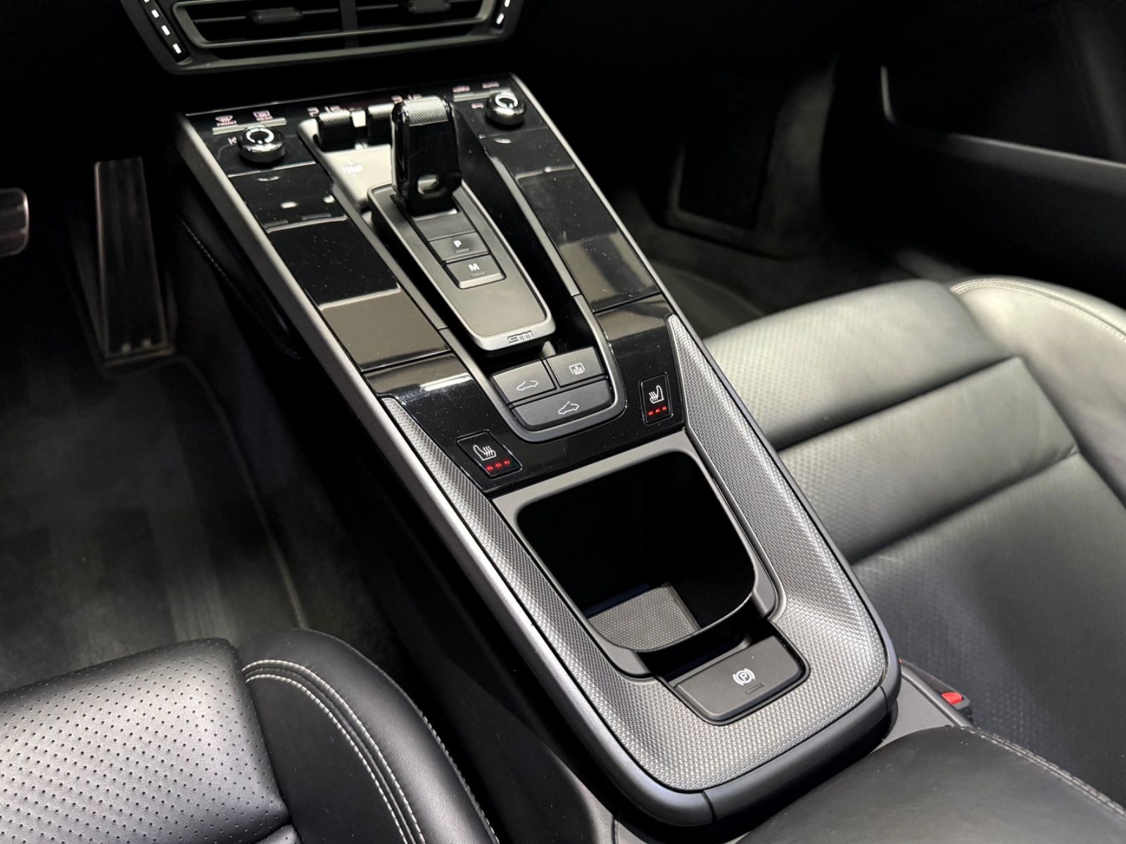 Porsche 911-992 CARRERA COUPE PANO SPORT-AGA KAMERA 21" foto 10
