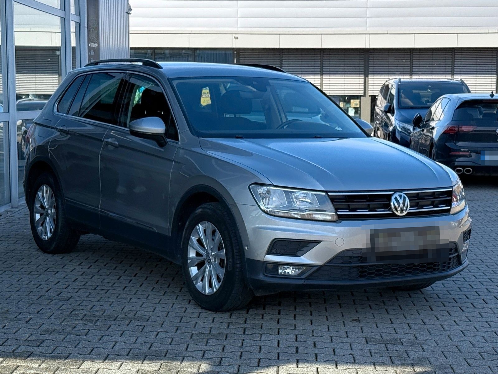 Volkswagen Tiguan Aut. BMT MirroLink+ACC+PLA+RFK+APP+F1+17" foto 3