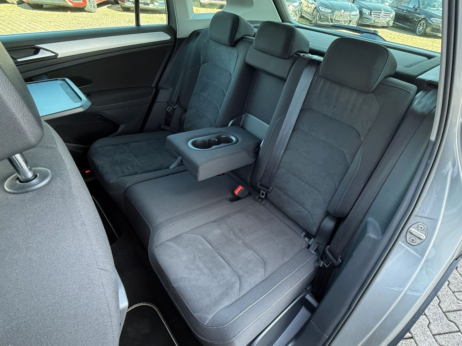 Volkswagen Tiguan Aut. BMT MirroLink+ACC+PLA+RFK+APP+F1+17" foto 26