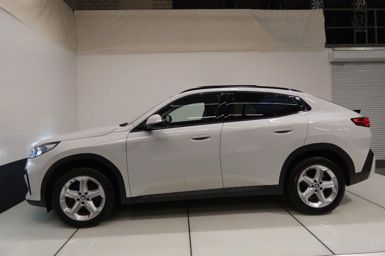 BMW X2 18 d sDrive*Navi*HUD*Kamera*AHK*8-fach foto 14