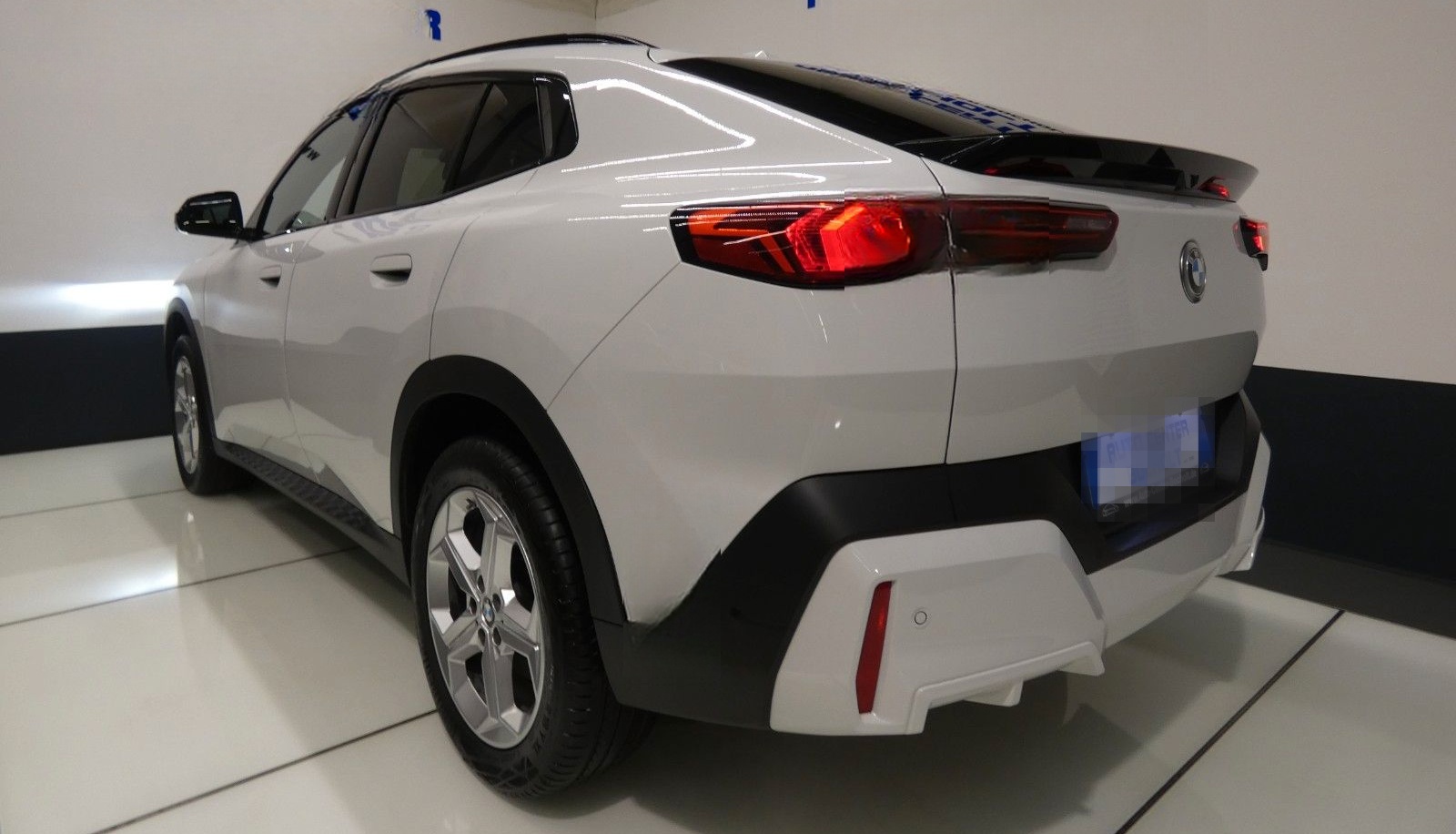 BMW X2 18 d sDrive*Navi*HUD*Kamera*AHK*8-fach foto 18