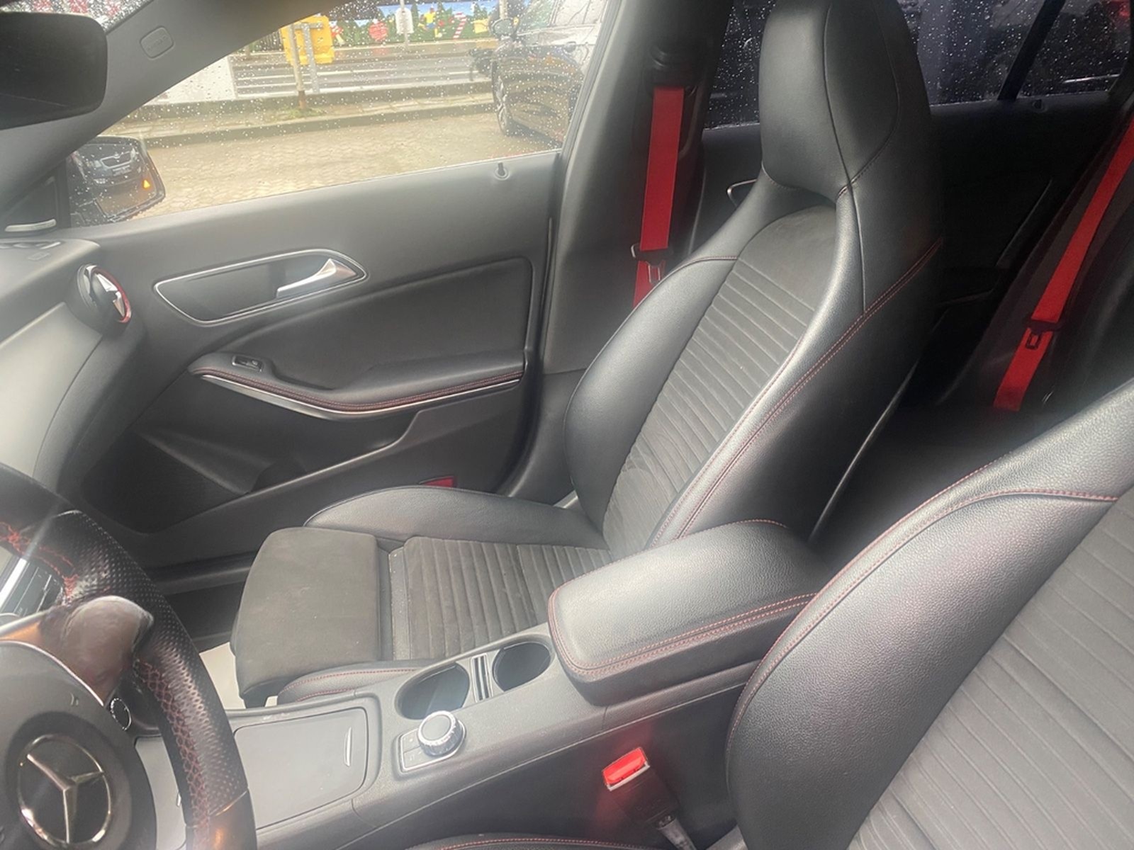 Mercedes-Benz CLA Shooting Brake CLA 250 4Matic Sport AMG foto 17