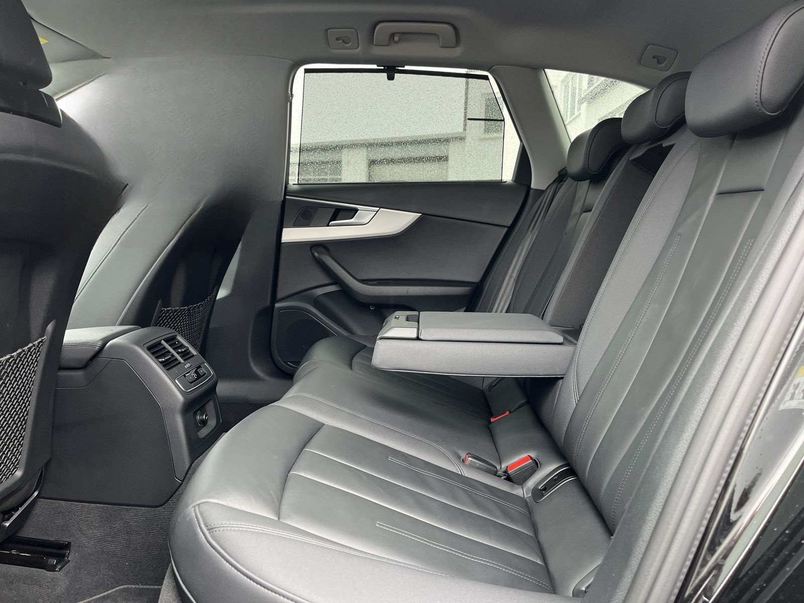 Audi A4 Avant 40 2.0 TDI S tronic advanced S-Line Opt foto 15
