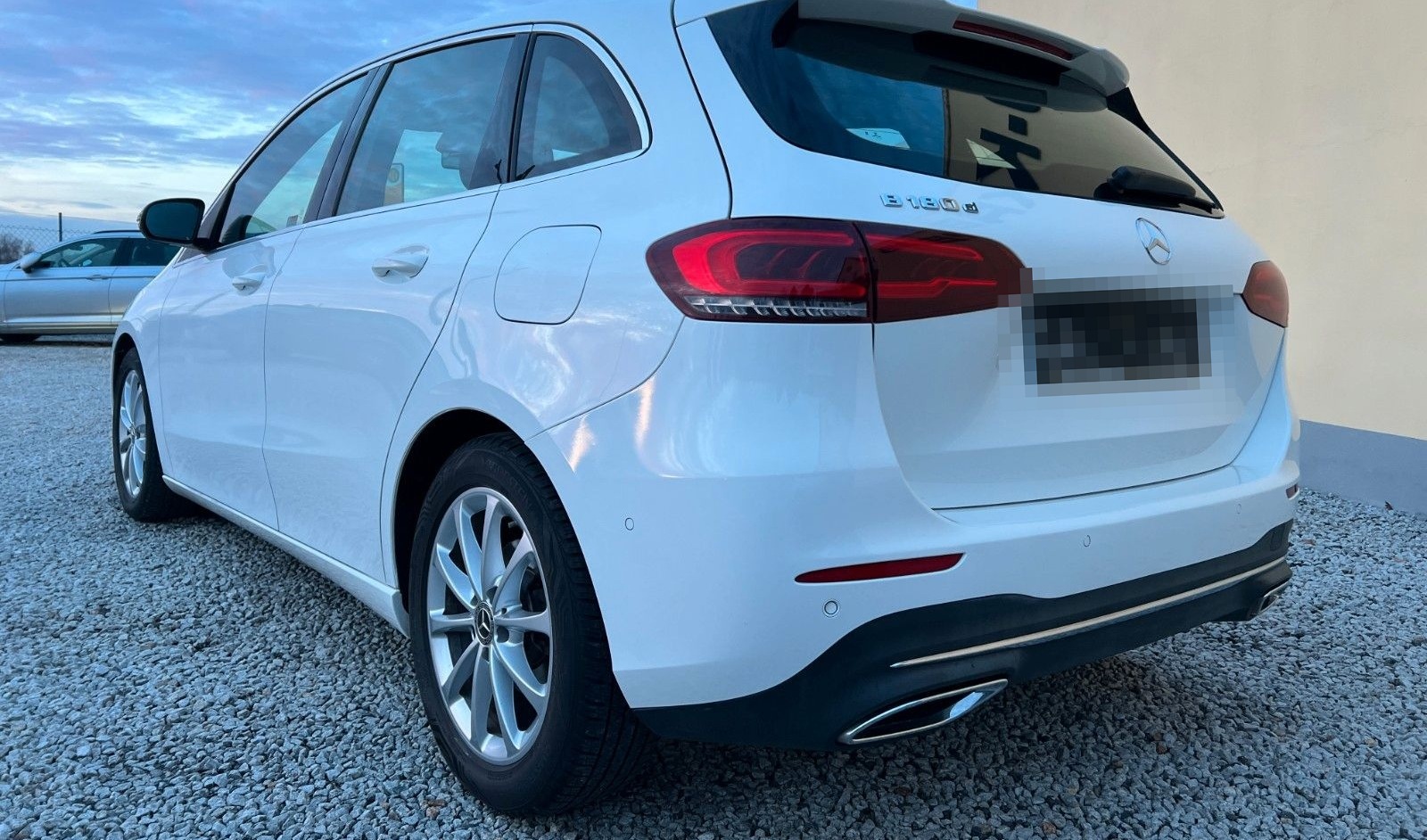 Mercedes-Benz B 180 d foto 4