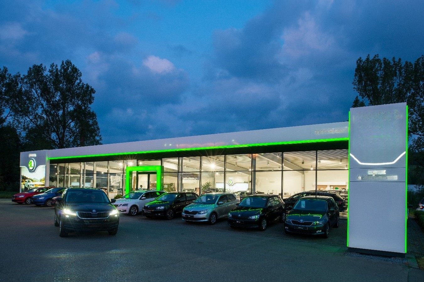 Volkswagen Golf VIII United 1.5 TSI PANO+AHK+NAVI foto 18