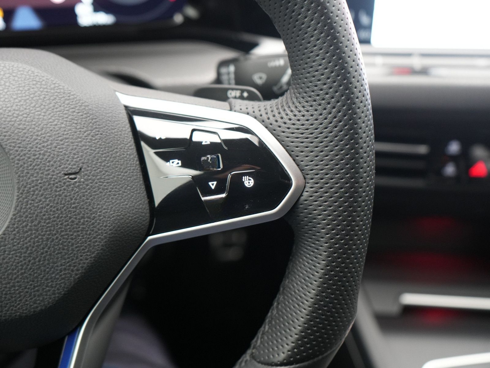 Volkswagen Golf VIII eHybrid GTE DSG NAVI VIRT ACC KAM SHZ foto 8