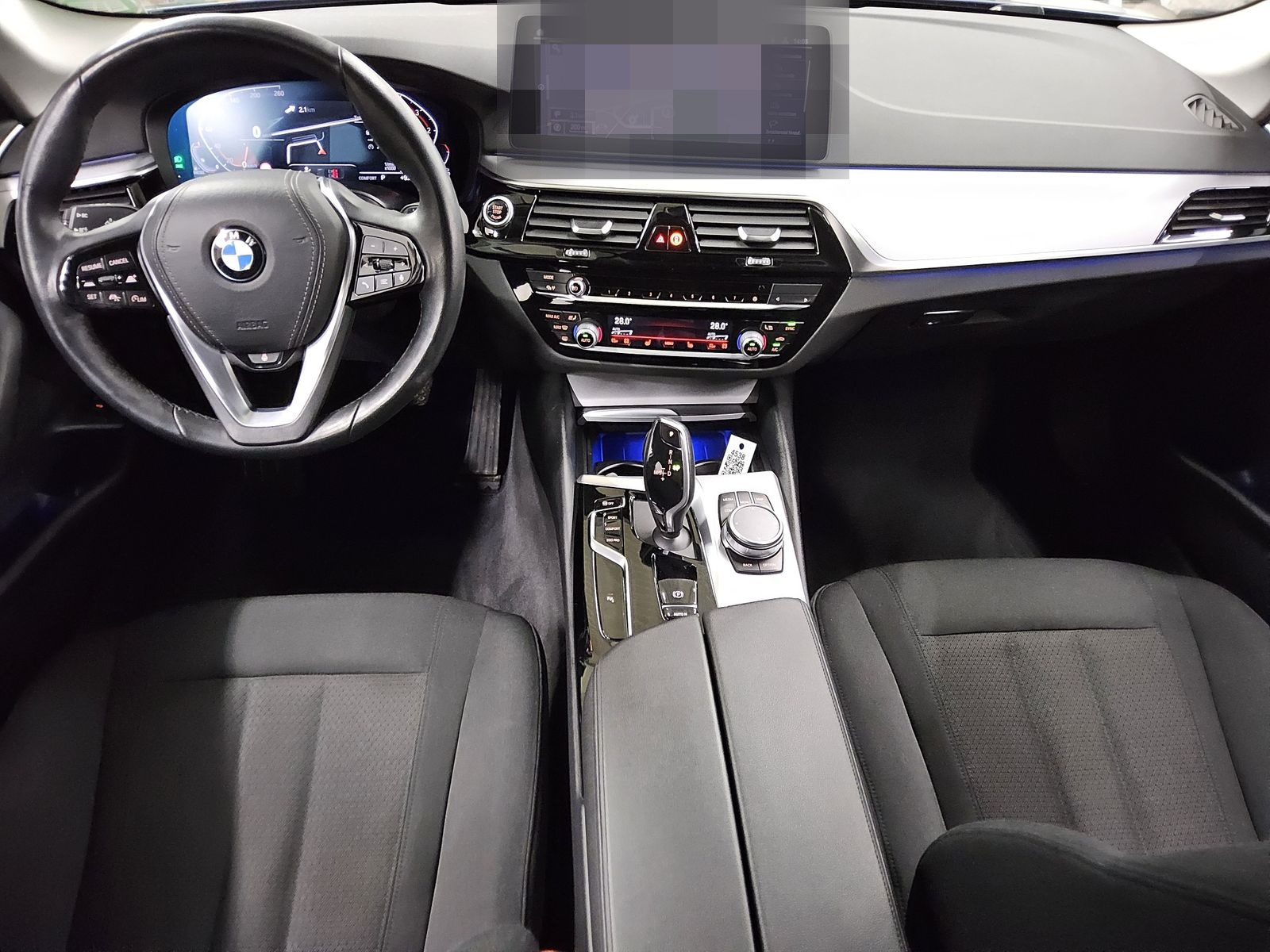 BMW 520dA Navi Kamera Shz LC prof. StandHzg Memory foto 5
