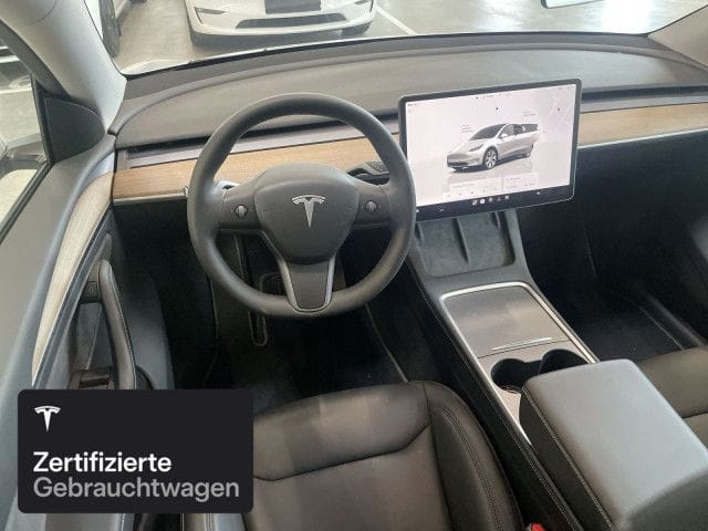 Tesla Model Y Long Range AWD foto 11