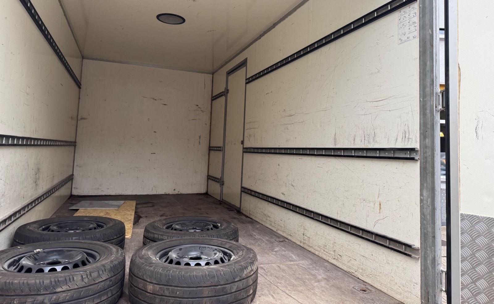 Volkswagen Crafter Pritsche Koffer 35 lang 3-Sitze Klima foto 32