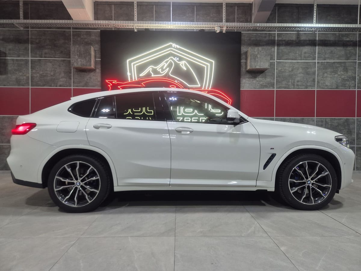 BMW X4 xDrive 30 d M Sport *PANO*AHK*LEDER-VERNASCA* foto 16