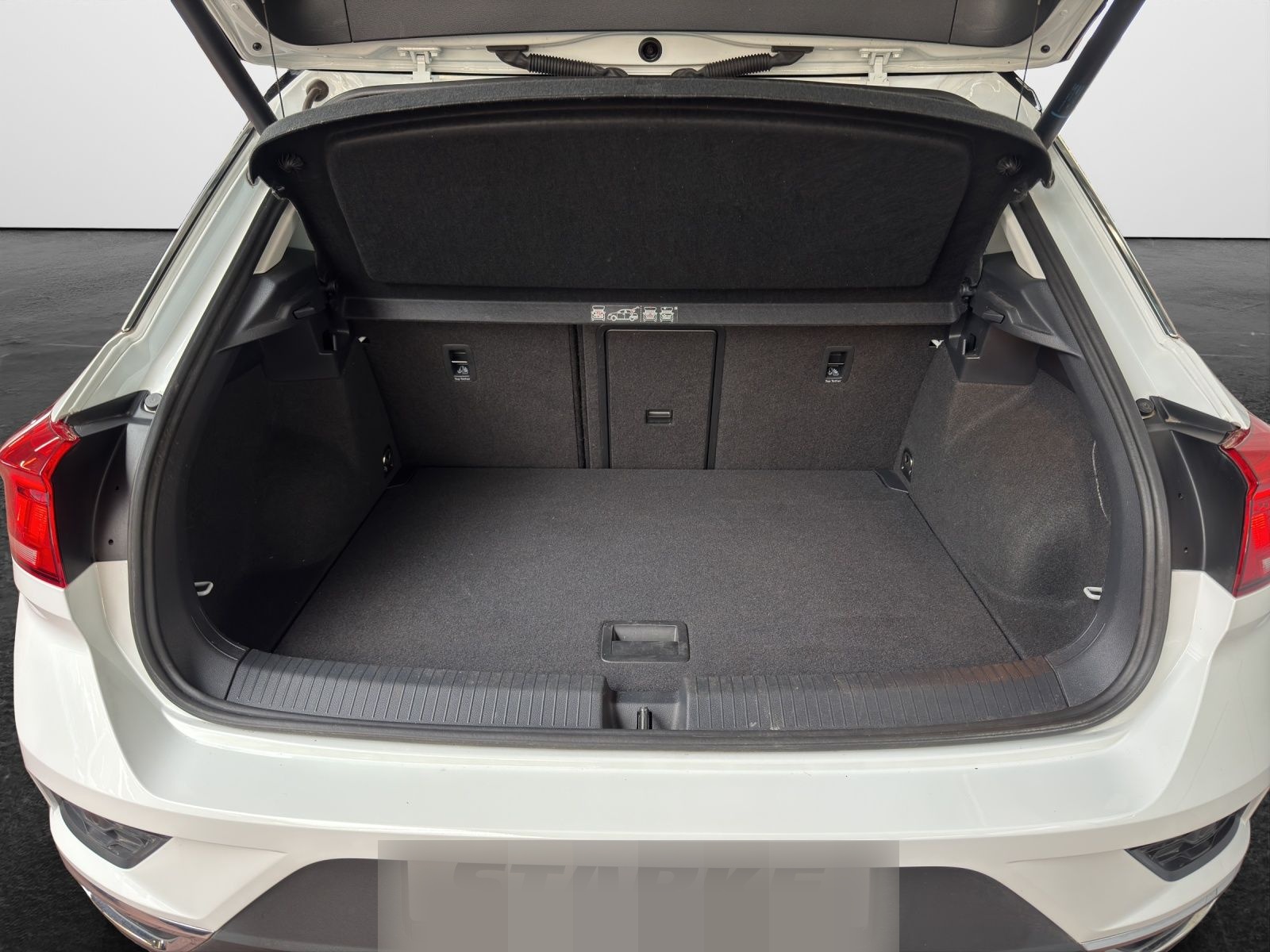 Volkswagen T-Roc 1.5 TSI DSG Style  Panodach AHK Navi LED K foto 12