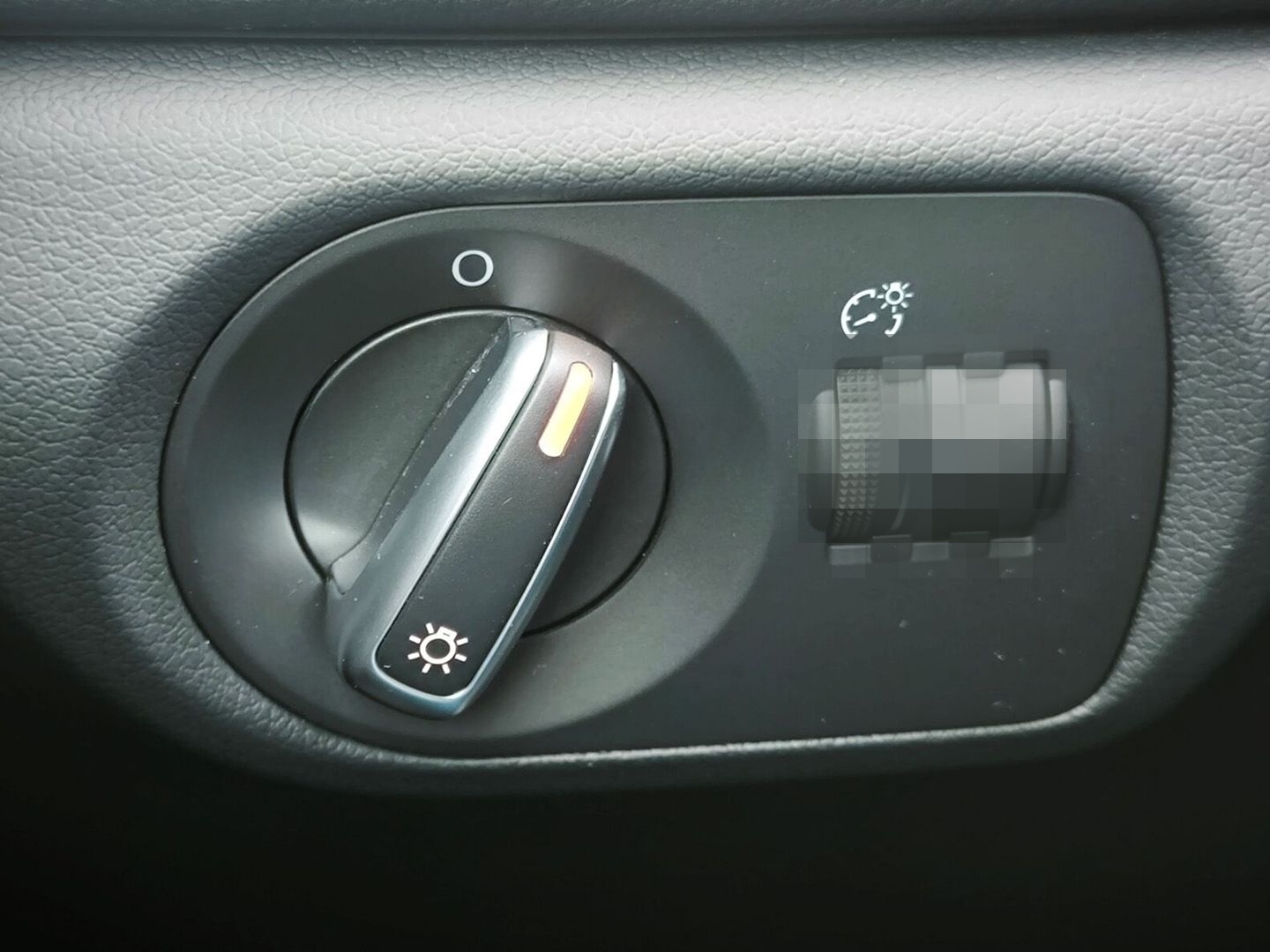 Audi Q3 1.4 TFSI ACT S-TRONIC AHK SITZHZG.NAVI PLUS B foto 20