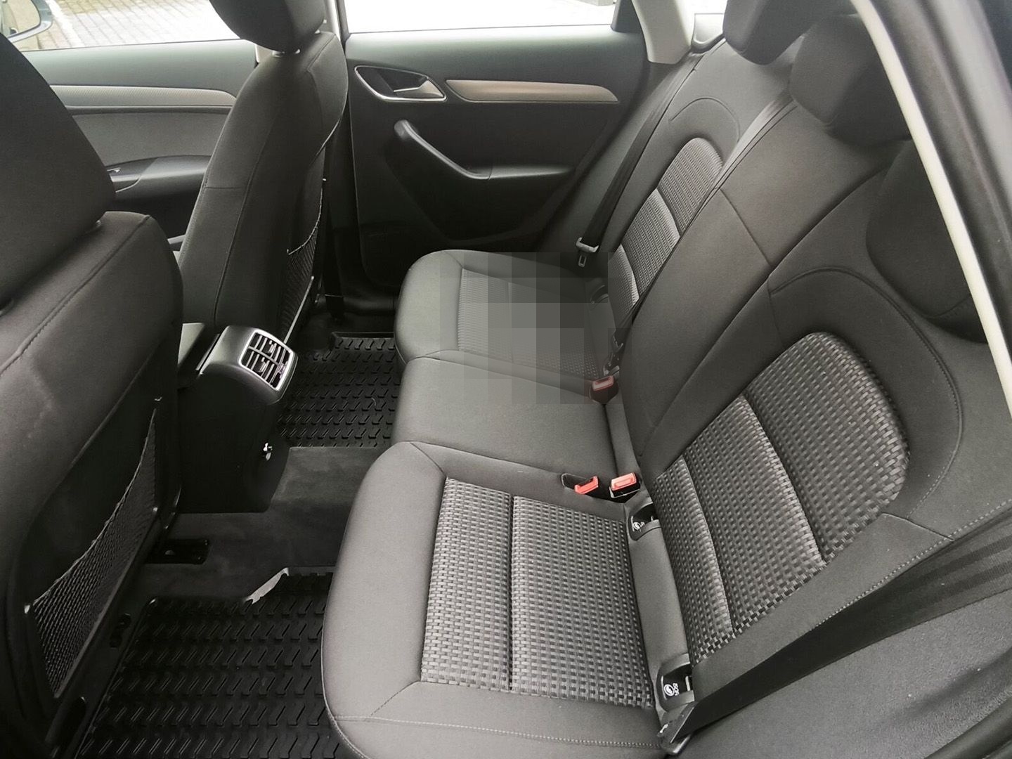 Audi Q3 1.4 TFSI ACT S-TRONIC AHK SITZHZG.NAVI PLUS B foto 22