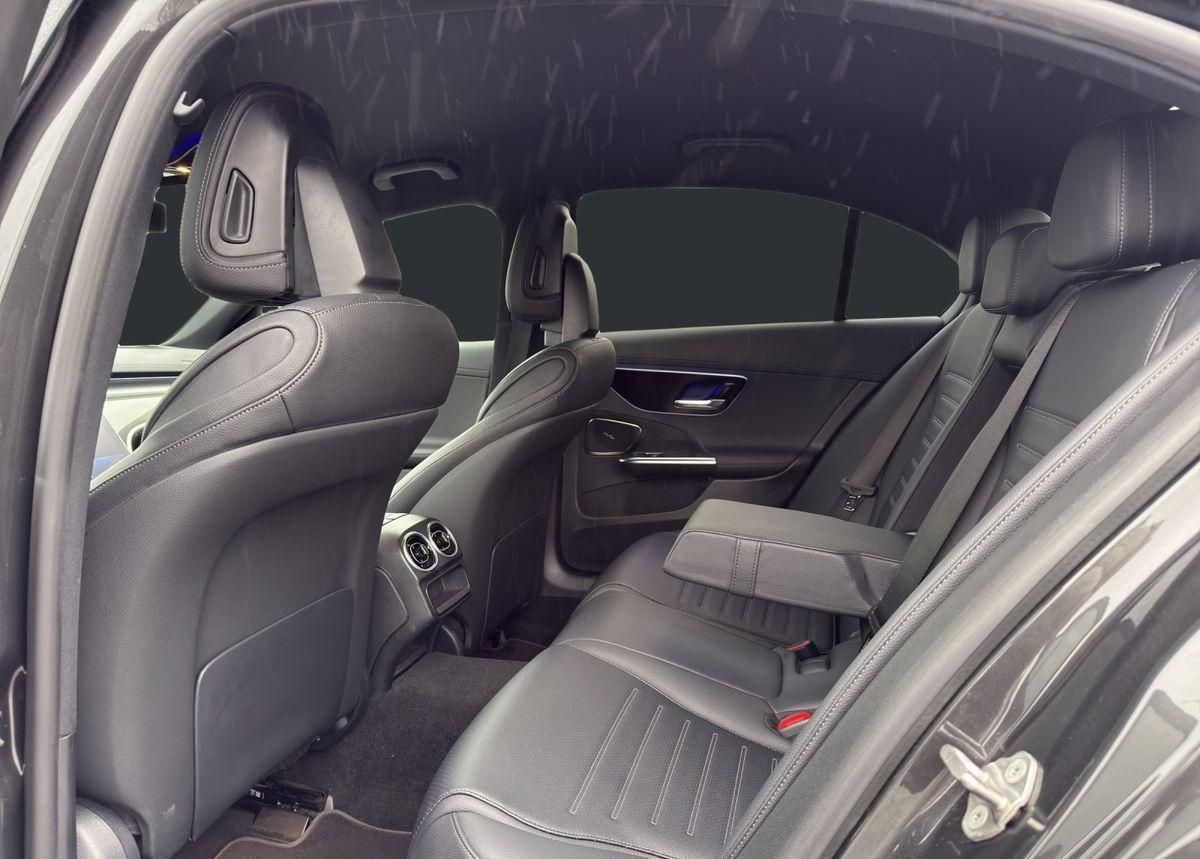 Mercedes-Benz C 300 4Matic *AMG*360°*Keyless* foto 11