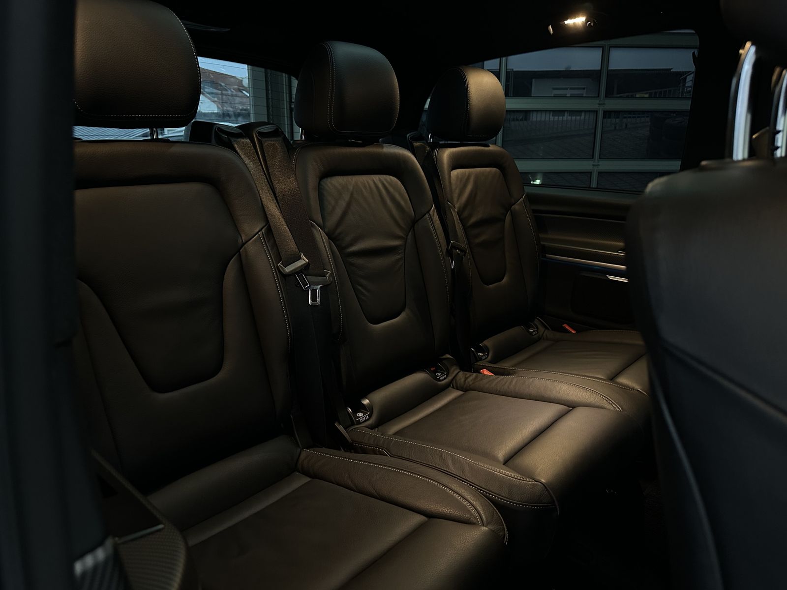 Mercedes-Benz V 300 AMG lang |PANO|LUFT|BURM|AHK|STHZ|360° foto 25