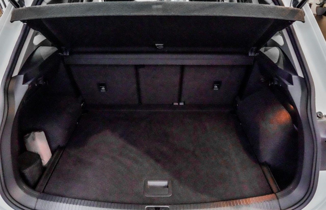 Volkswagen Tiguan 2.0 TDI DSG Highl. R-Line 4M NAVI LED AHK foto 9