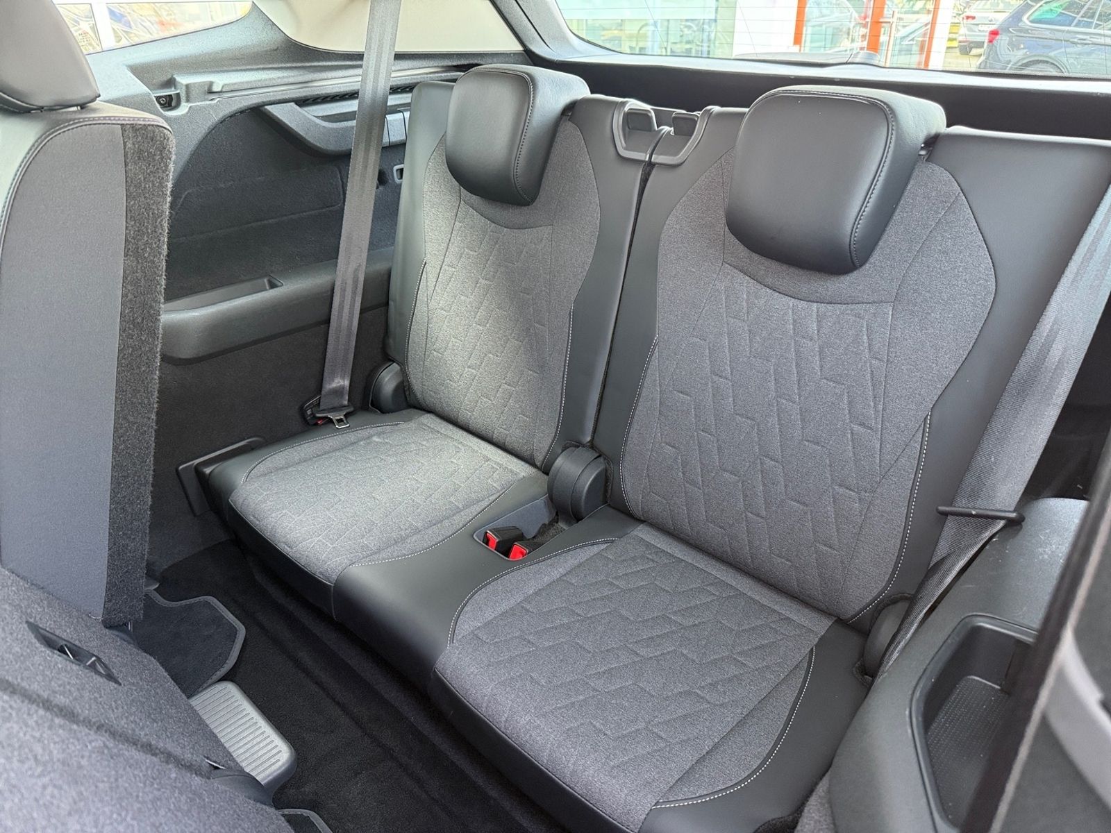Volkswagen Tayron 2.0 TDI DSG 4M LIFE +AHK +360° +HD-MATRIX foto 15