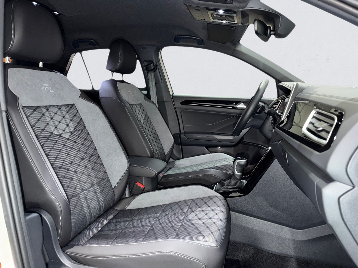 Volkswagen T-Roc 1.5 TSI 3x R LINE LED+ KAMERA CARPLAY 18Z  foto 13
