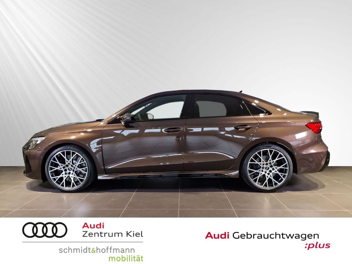 Audi RS3 Limousine TFSI quattro S-tronic Navi LED foto 3