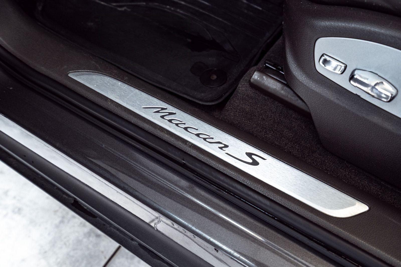 Porsche Macan S Diesel PDK*AHK*R-CAM*20"RS-Spyder*14Wege foto 18