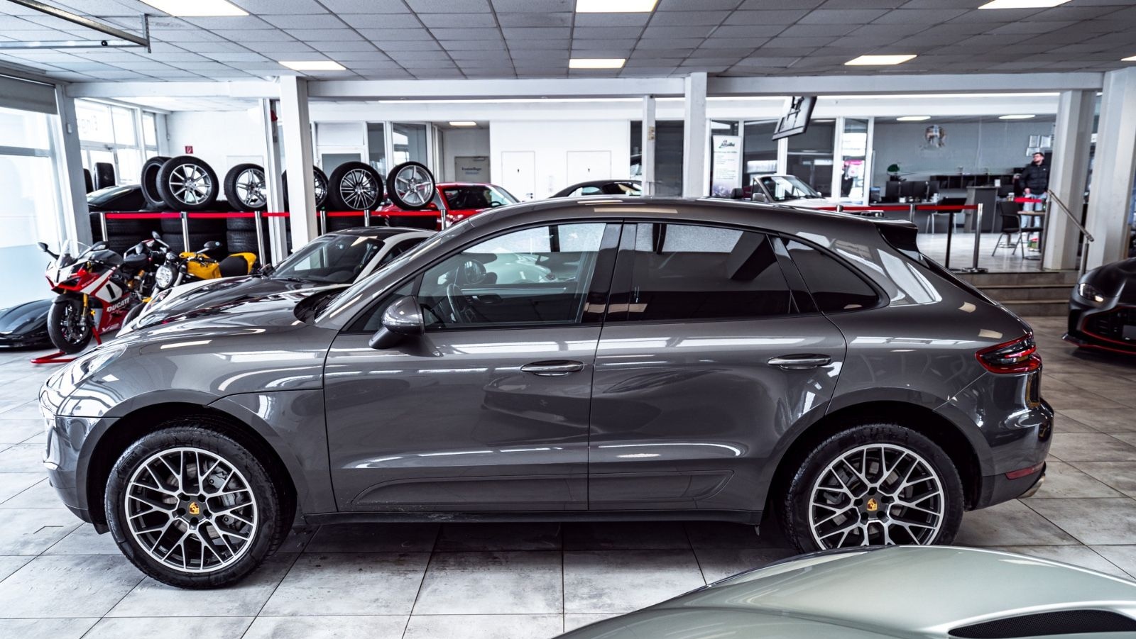 Porsche Macan S Diesel PDK*AHK*R-CAM*20"RS-Spyder*14Wege foto 5