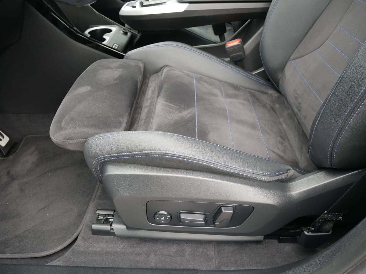 BMW iX1 xDrive30 M Sportpaket LCProf. DAProf. AHK AC foto 11