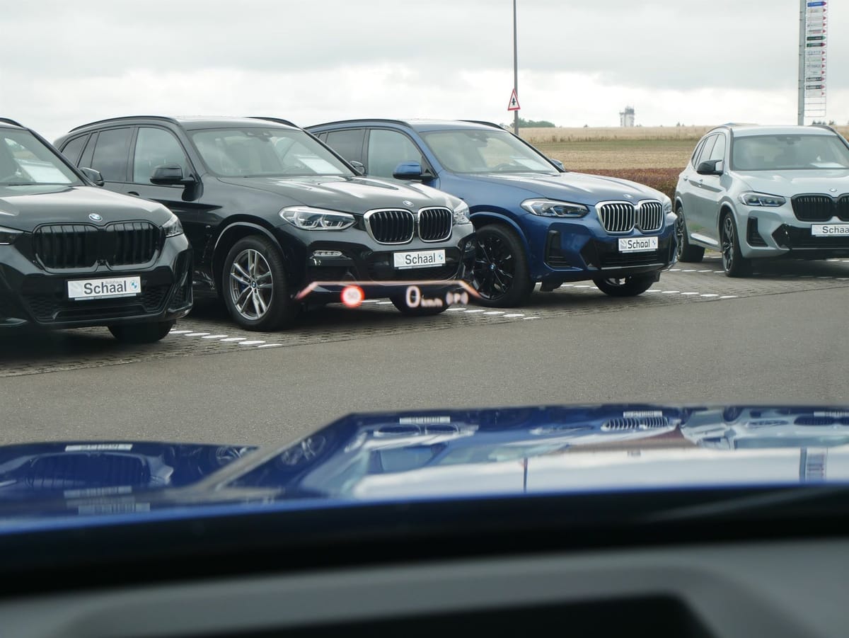 BMW iX1 xDrive30 M Sportpaket LCProf. DAProf. AHK AC foto 21