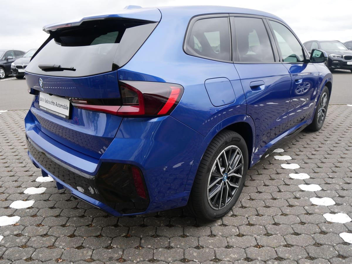 BMW iX1 xDrive30 M Sportpaket LCProf. DAProf. AHK AC foto 6