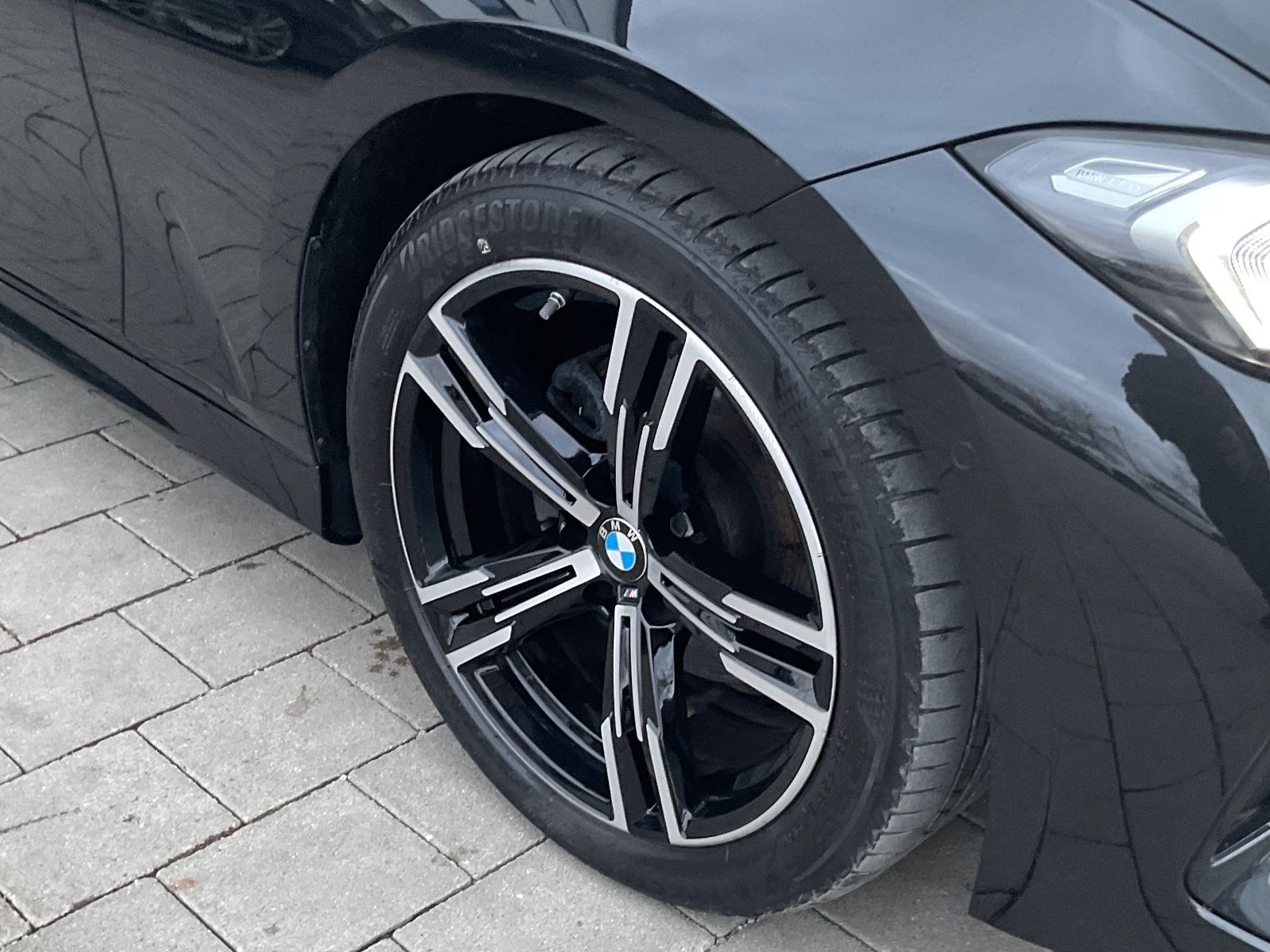 BMW 320d Lim.  xDrive M Sport ACC AHK RFK BMW Live foto 15