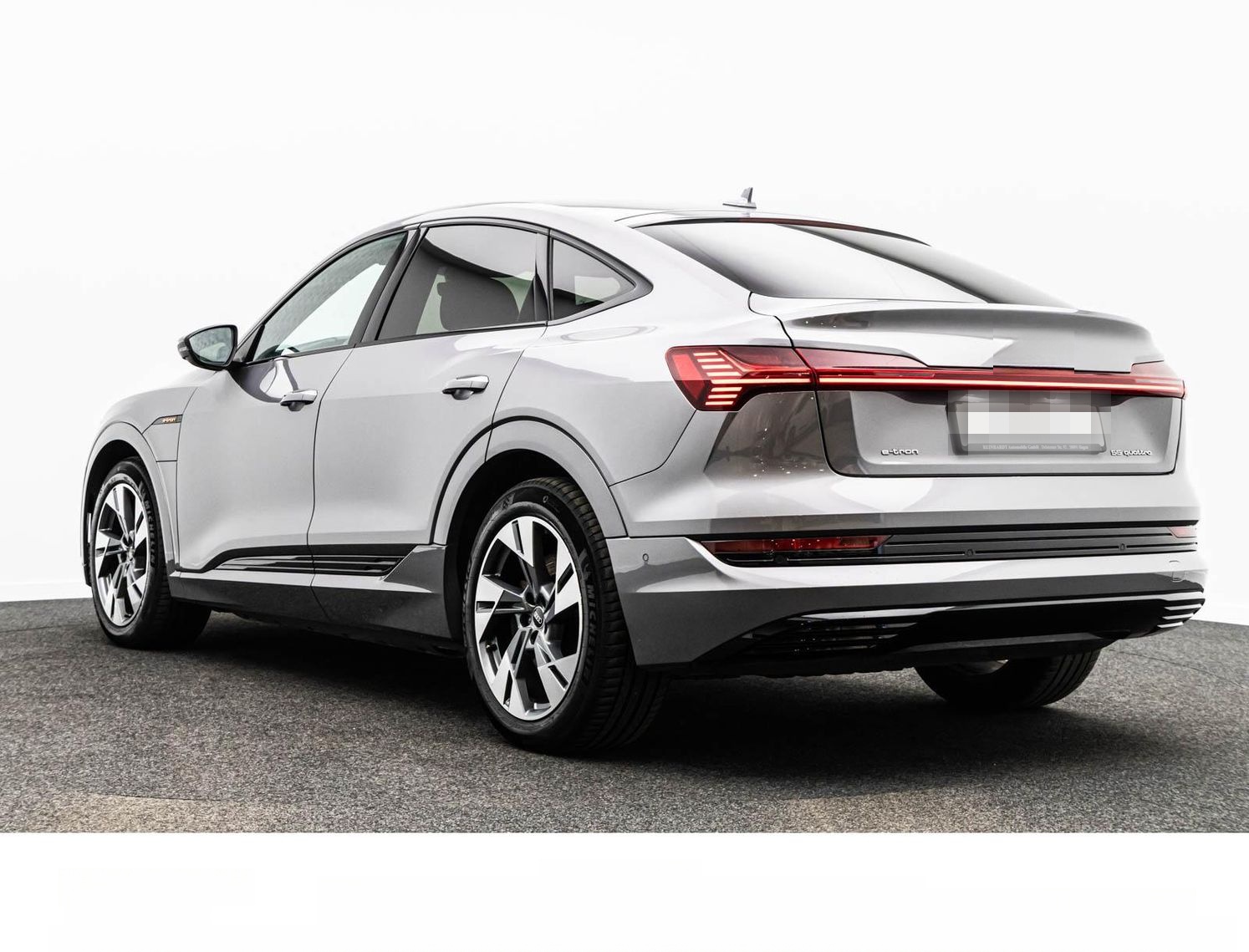 Audi E-TRON SPORTBACK 55 S LINE BLACK LED/KEYLESS/KAM foto 11